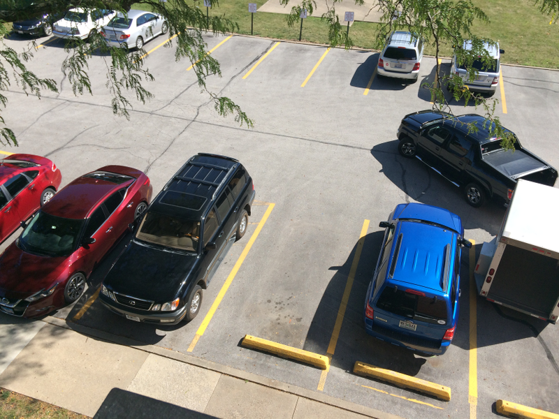Illustration for article titled Incompetent Parking - Move-In EditionÂ